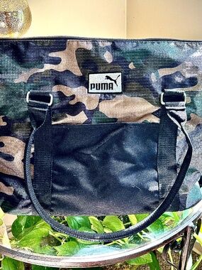 PUMA Camouflage Large Duffel Bag 20L Polyester Zip, Adjustable Strap